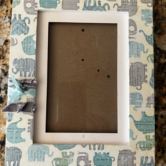 Kids mint and gray elephant bedding and picture frame - Picture 3 of 3